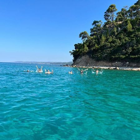 Sun Residence Exclusive Seaside Suites Polychrono Bagian luar foto